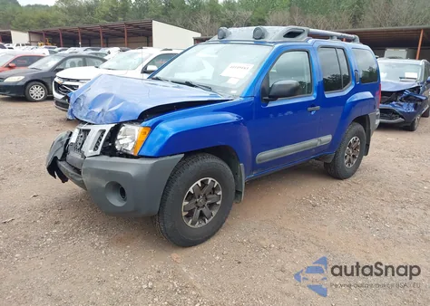 2015 Nissan Xterra Pro-4X z USA, uszkodzony, nr VIN 5N1AN0NW2FN657313